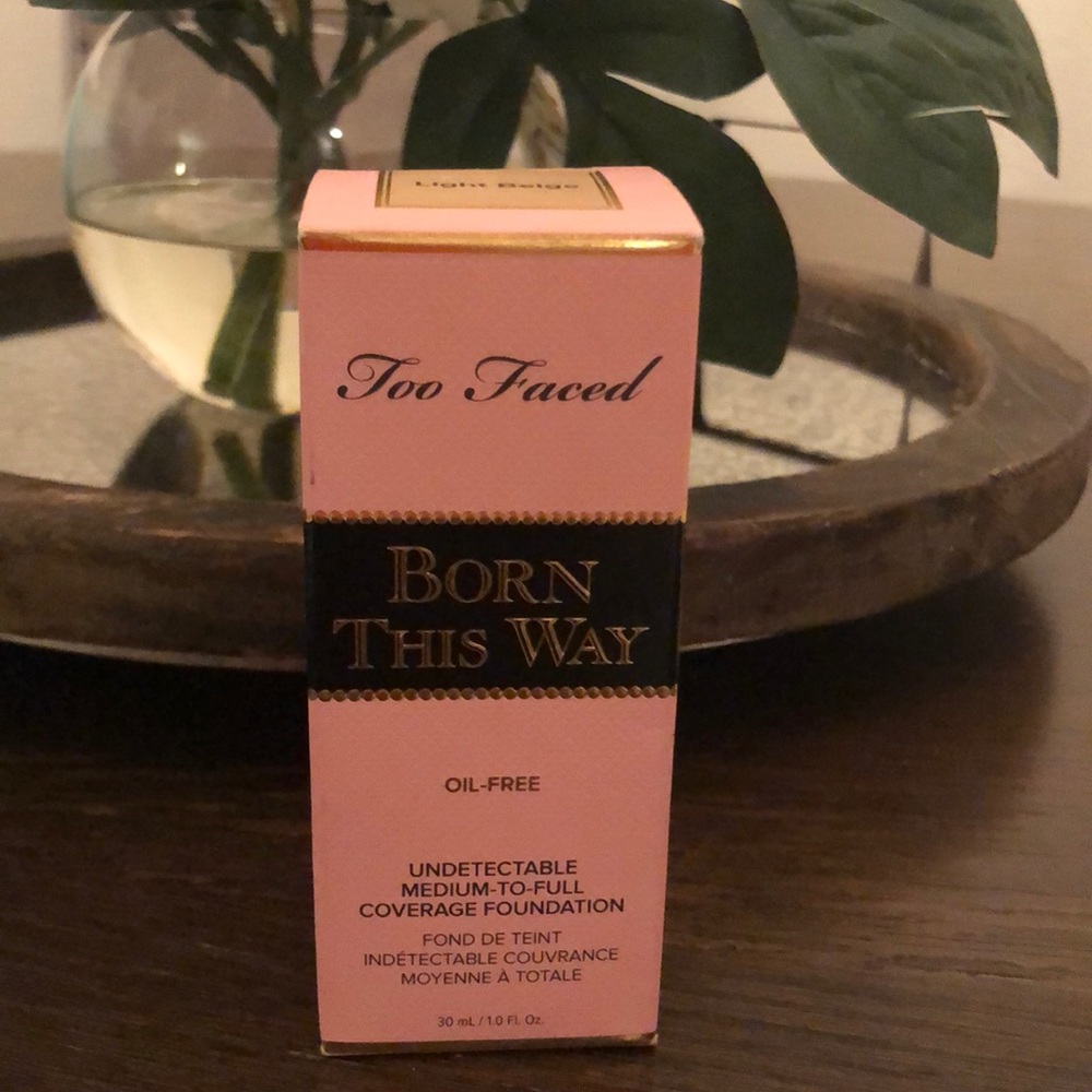 Sold🚫Too Faced Born This Way Foundation